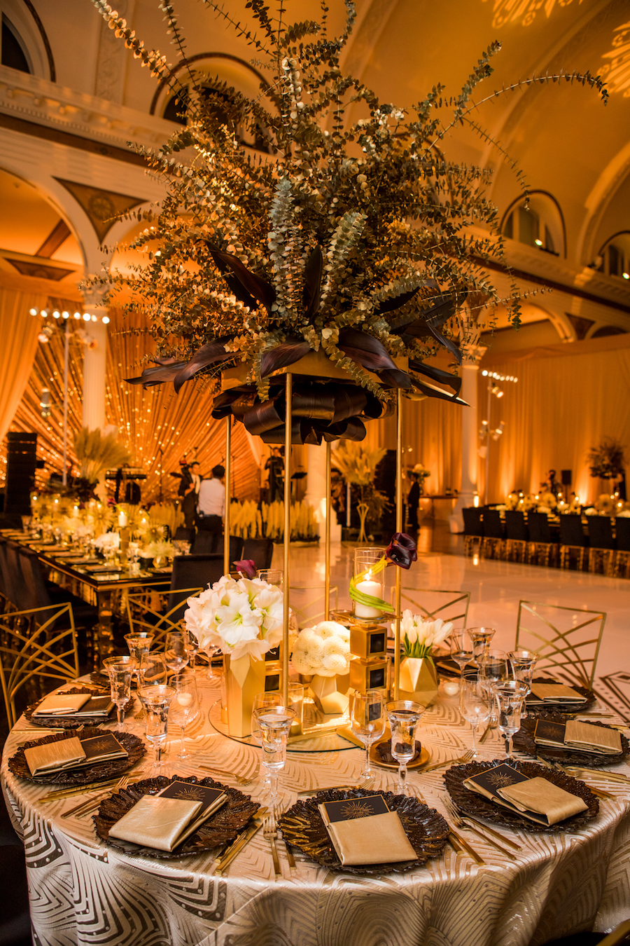 Glamorous Art Deco Wedding Featured on Inside Weddings1